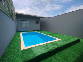 Lazer e piscina com churrasco